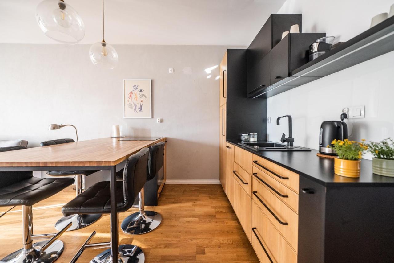 Krucza Apartment ~ Self Check-In 24H ~ Parking And Lift Вроцлав Экстерьер фото
